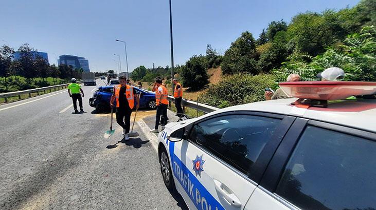 Eyüpsultan’da yanlış yola giren otomobile hafriyat kamyonu çarptı
