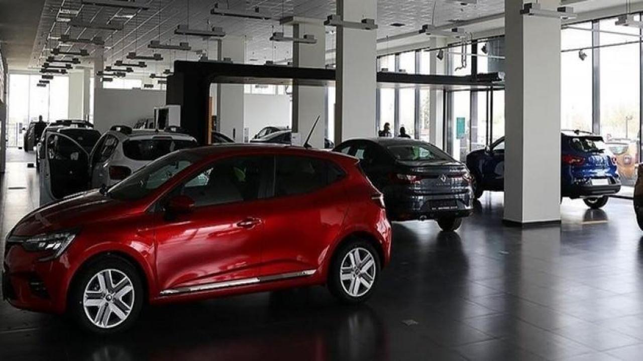 İkinci el araç fiyatlarında sert düşüş! Bakan Bolat: Netice görmeye başladık