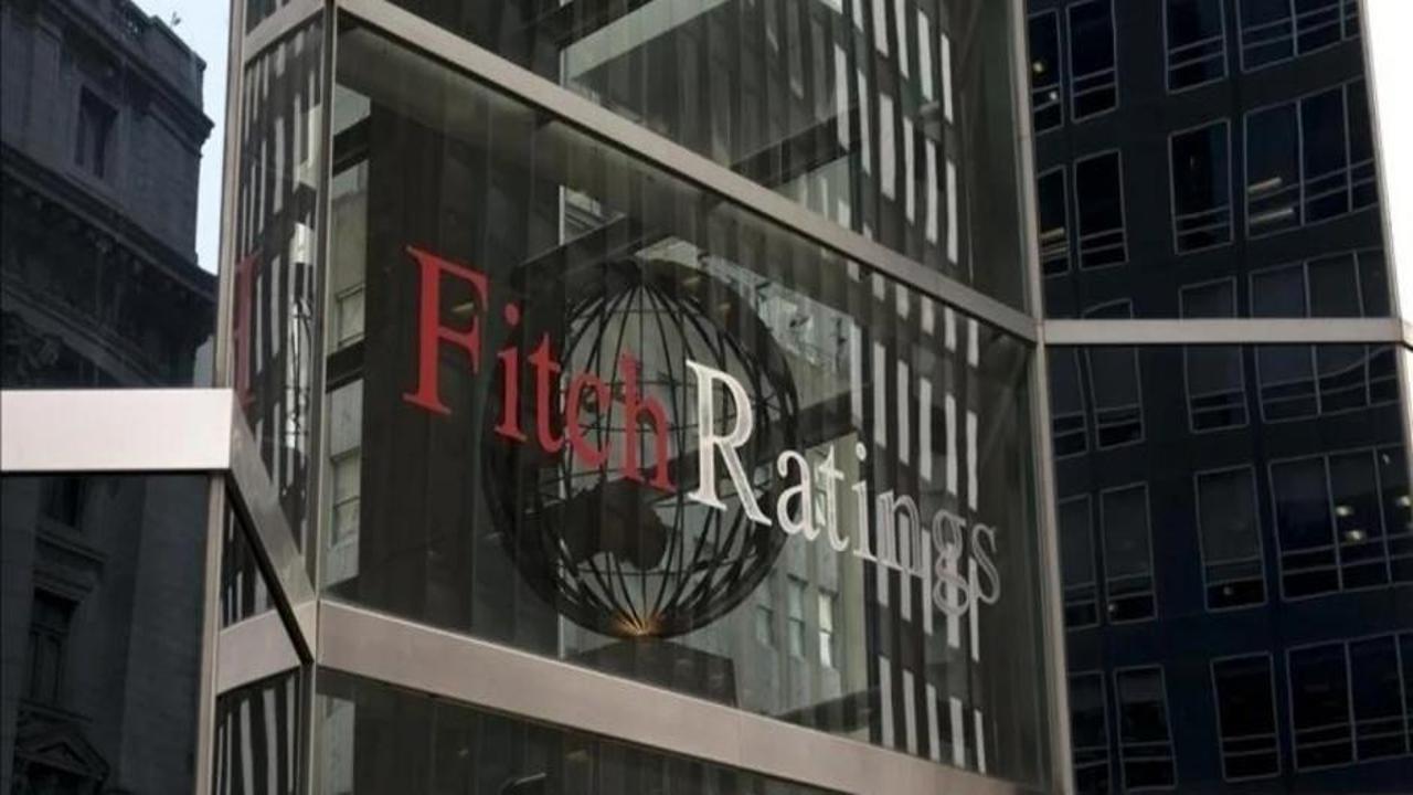 Fitch, ABD’de tüketici harcamalarının yavaşlamasını bekliyor