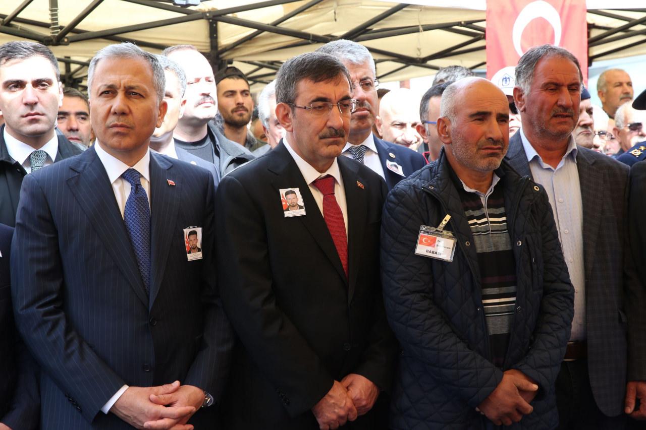 Teröristlerin katlettiği şehit Mikail Bozlağan'ın cenazesi Kayseri'de toprağa verildi