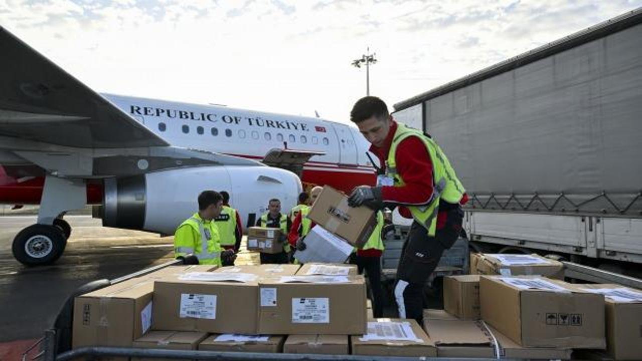Gazze’ye ilaç ve tıbbi malzeme taşıyan Cumhurbaşkanlığına ait uçak Mısır’da
