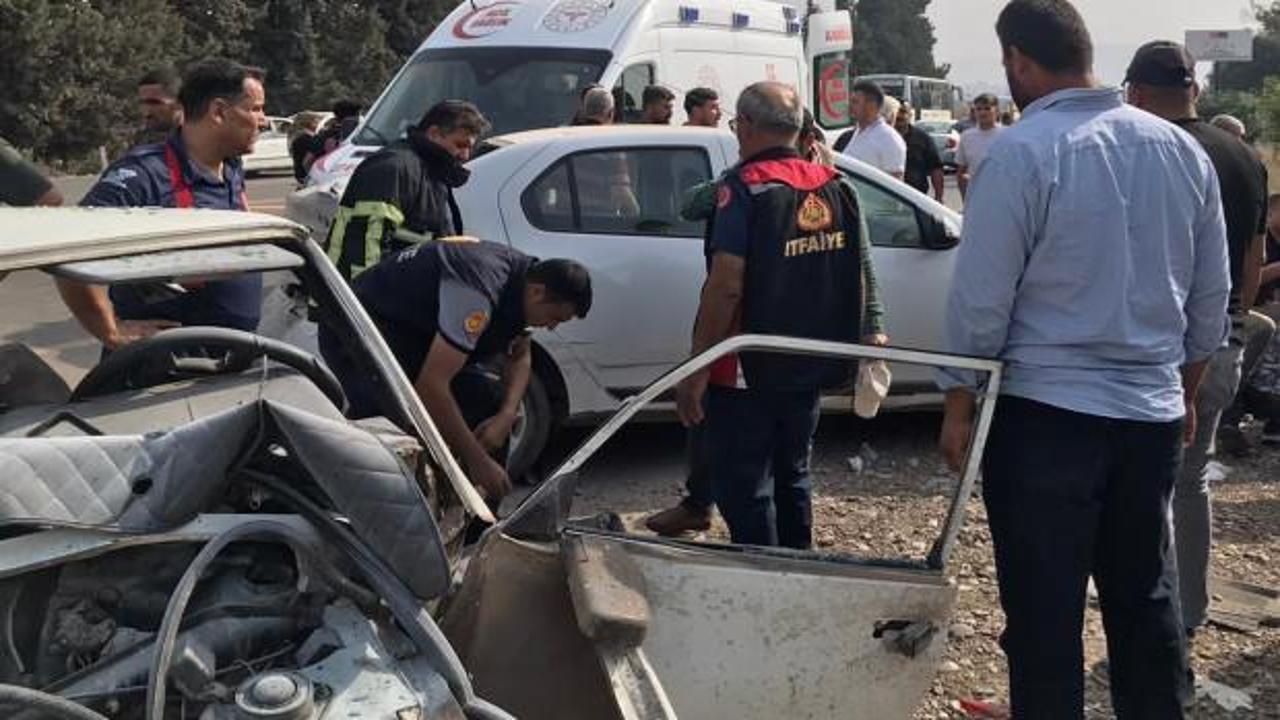 Hatay’da iki otomobil çarpıştı: 1 ölü 6 yaralı