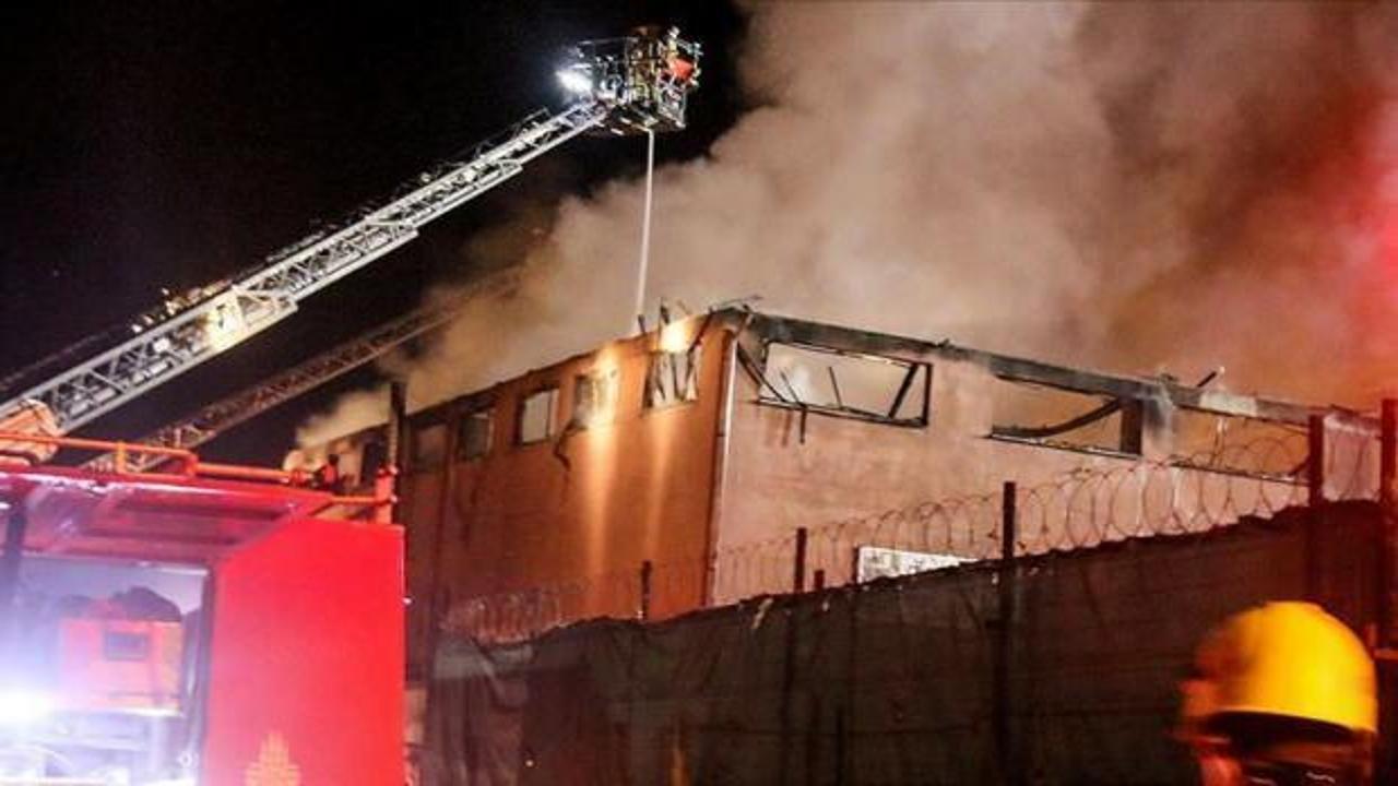 İstanbul’da plastik imalatı fabrikada yangın çıktı
