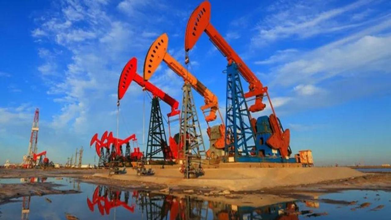 Brent petrolün varil fiyatı 85,1 dolara indi