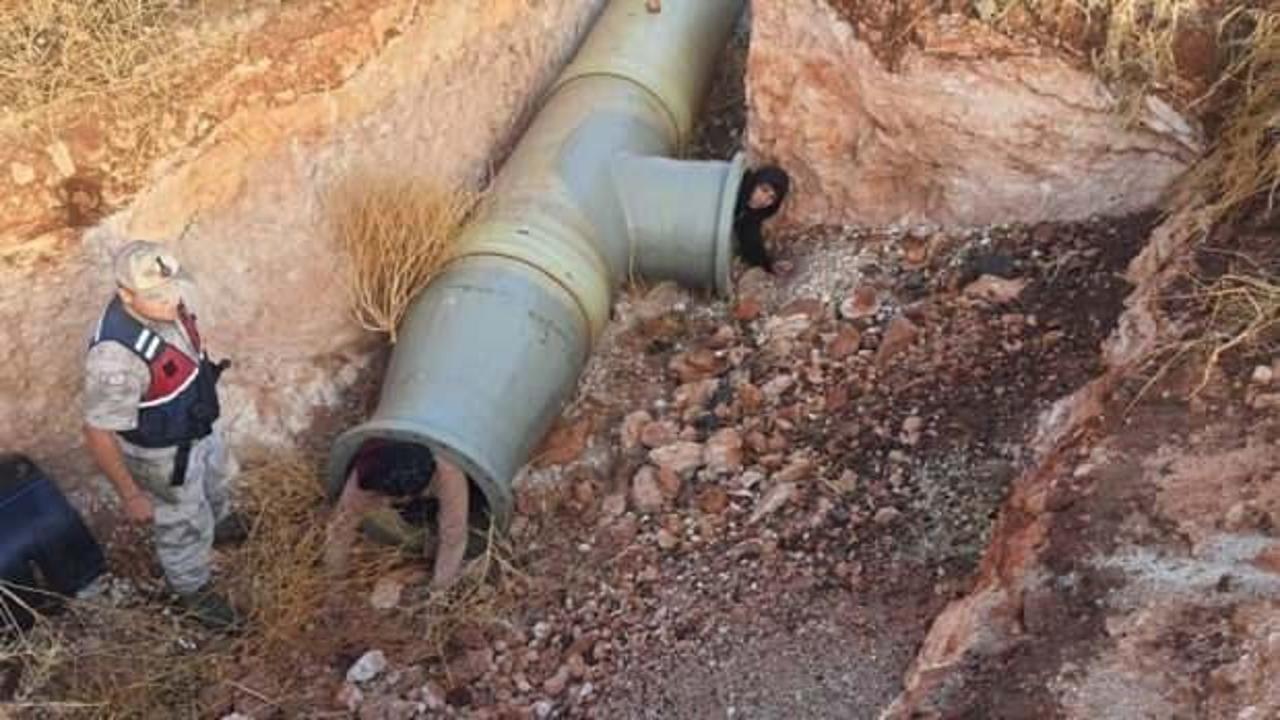 Sulama borusunda bulunan düzensiz göçmenler sınır dışı edilecek