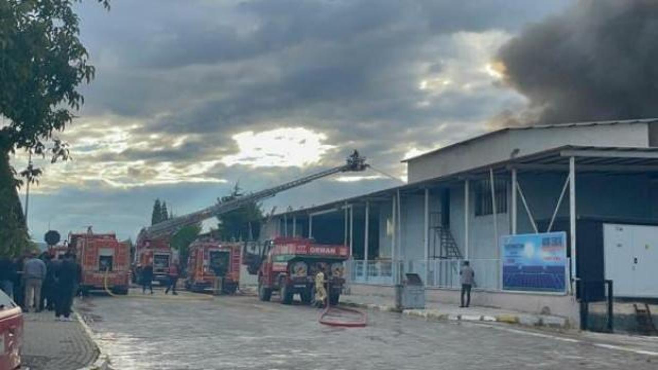 Uşak’ta iplik fabrikasında yangın