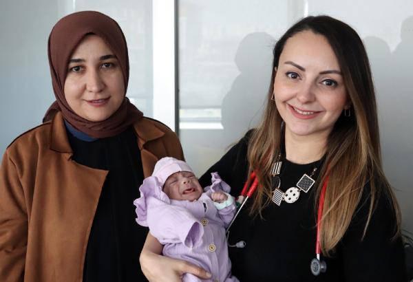 515 gram doğan Elif bebek hayata tutundu