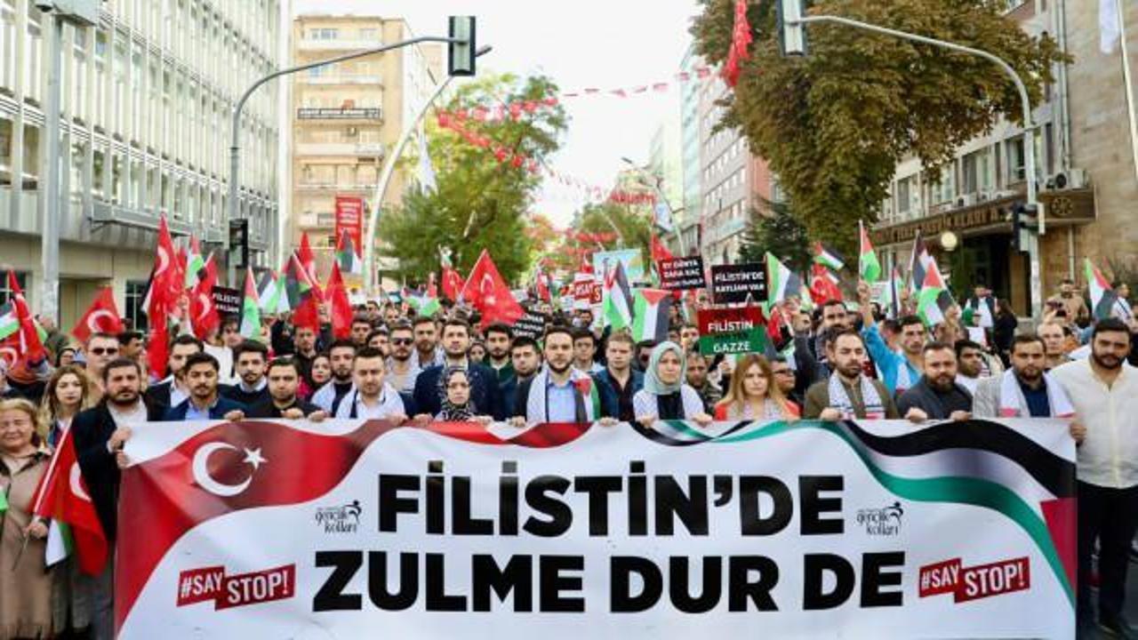 AK Partili gençlerden bebek katili İsrail’e tepki