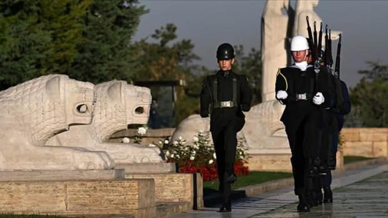 Anıtkabir’in özel askerleri: Saygı nöbetçileri
