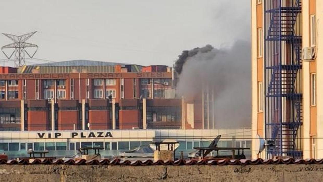 Başakşehir’deki bir sanayi sitesinde yangın çıktı!