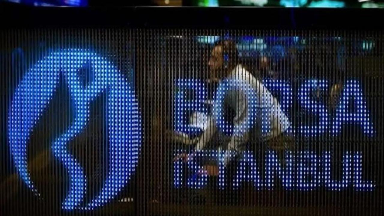 Borsadan 3 hisseye tedbir kararı