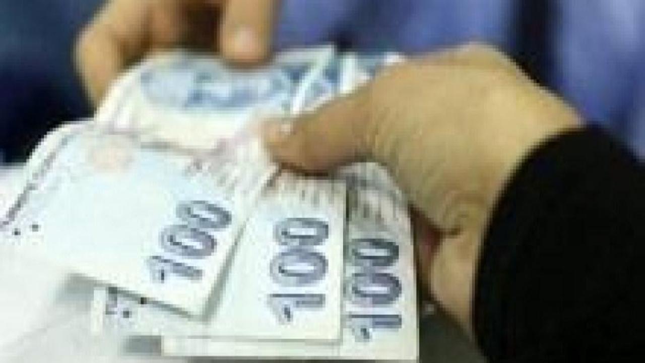 Depremden etkilenen 5 ildeki 40 bin öğrenciye para desteği