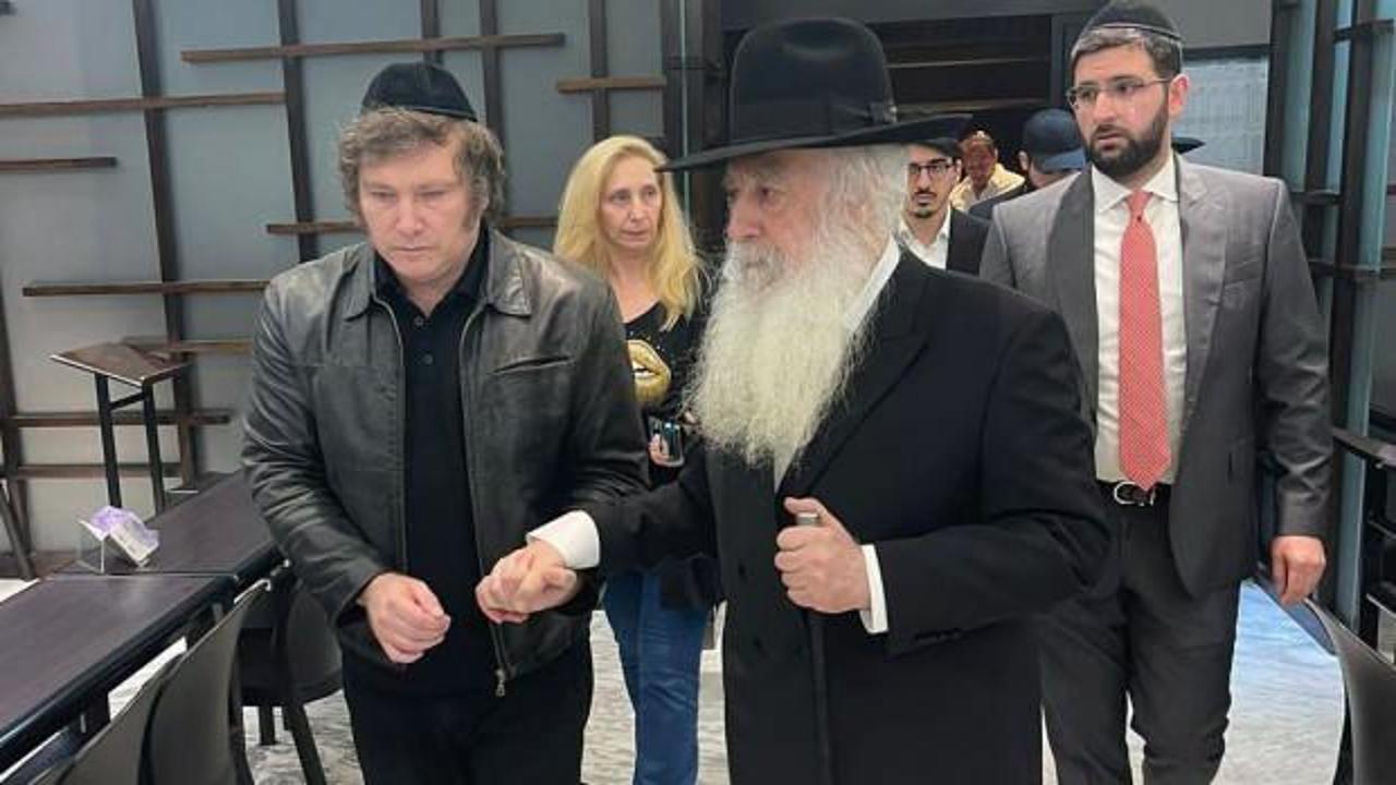 Devlet başkanlığını kazandı! Yahudi ayinine katıldı!