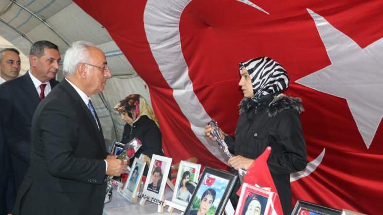 DSP Genel Başkanı Önder Aksakal’dan Diyarbakır annelerine destek ziyareti