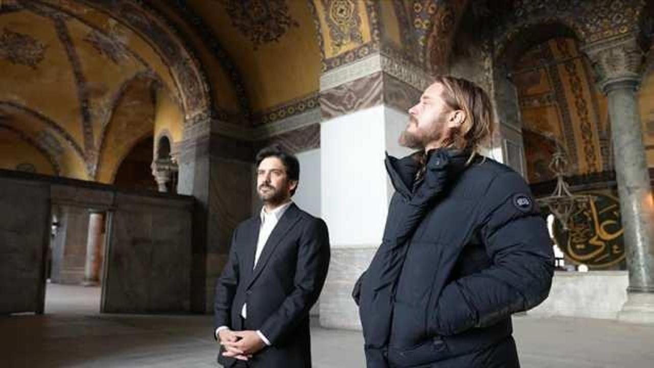 Dünyaca ünlü aktör Travis Fimmel Ayasofya’yı gezdi