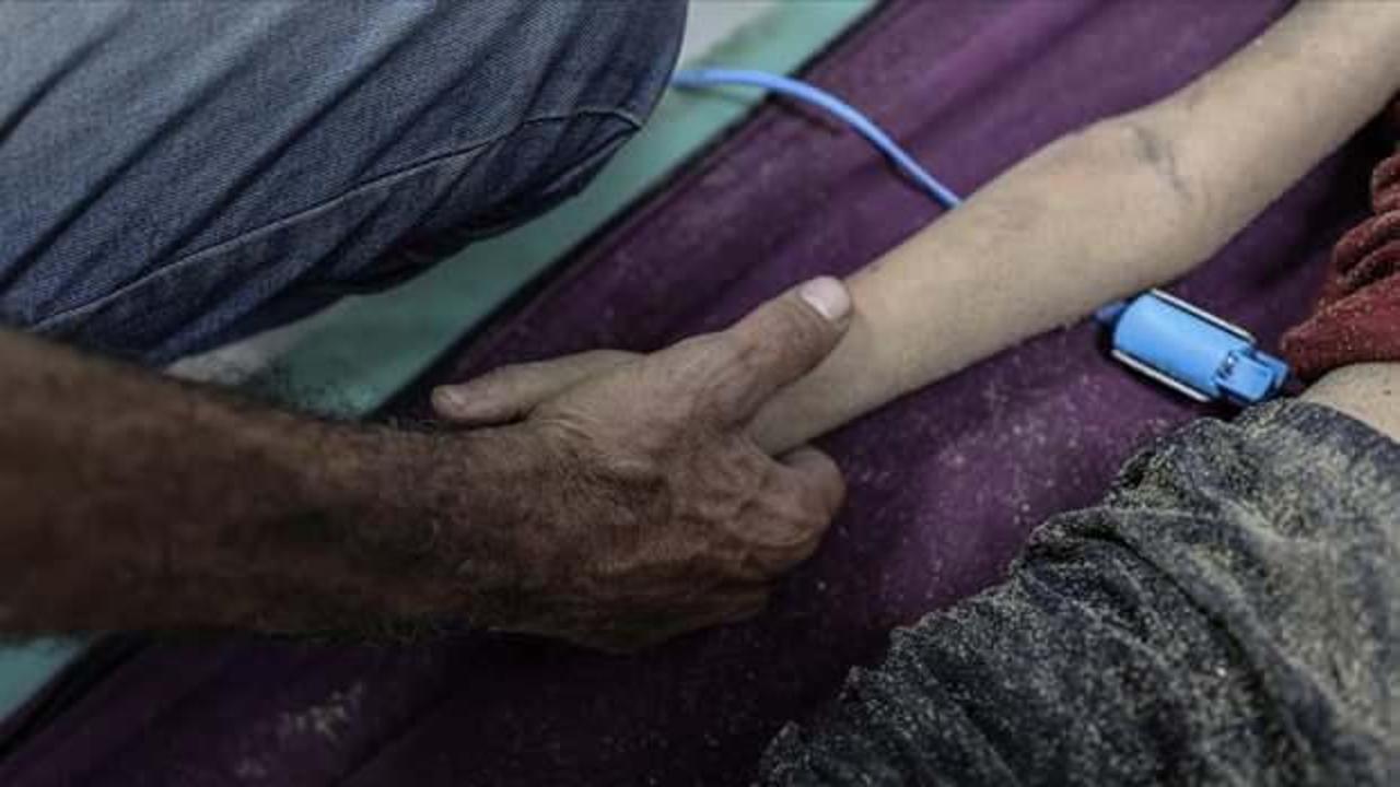 Eşref El-Kudra: Şifa Hastanesi’nde toplu mezar kazmaya başladığımızı Kızılhaç’a bildirdik