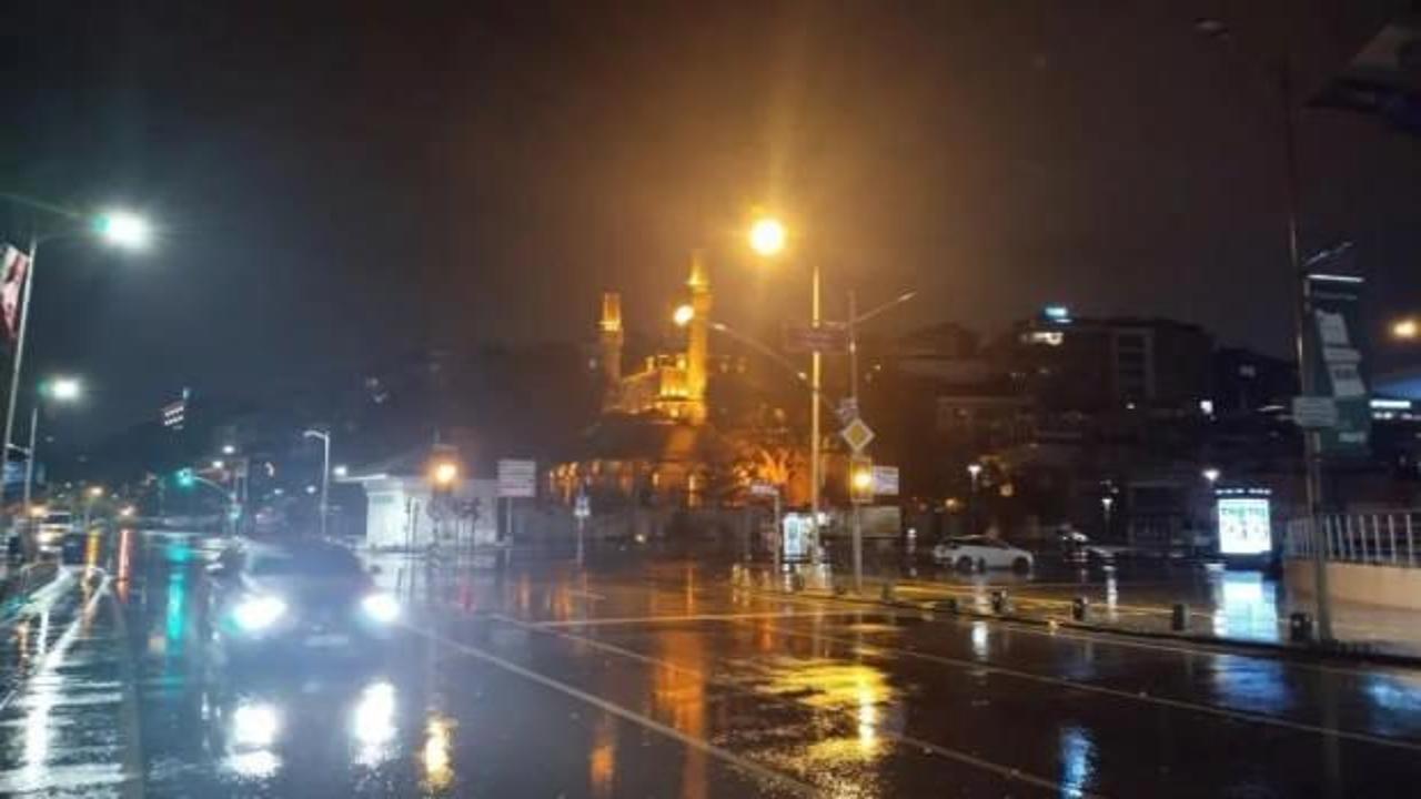 İstanbul’da beklenen sağanak başladı