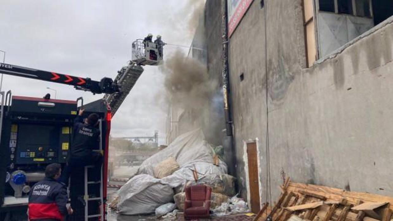 Kırpıntı sünger atölyesinde yangın