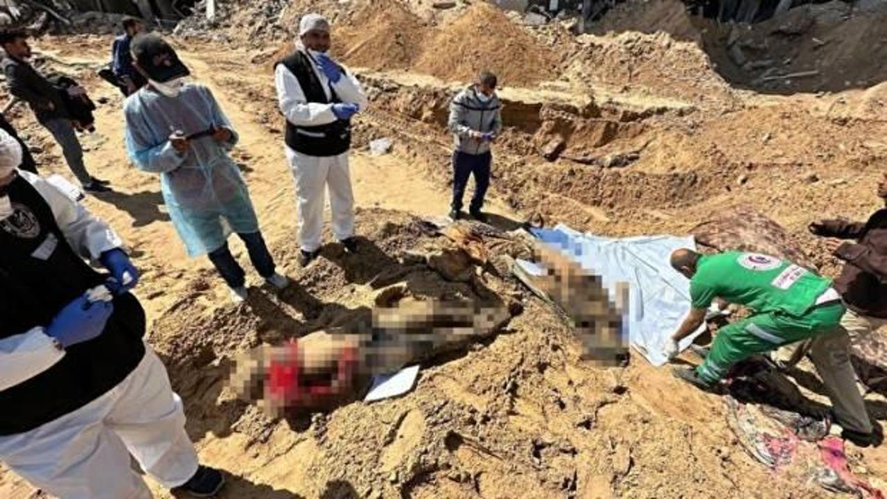 Şifa Hastanesi avlusunda toplu mezar bulundu