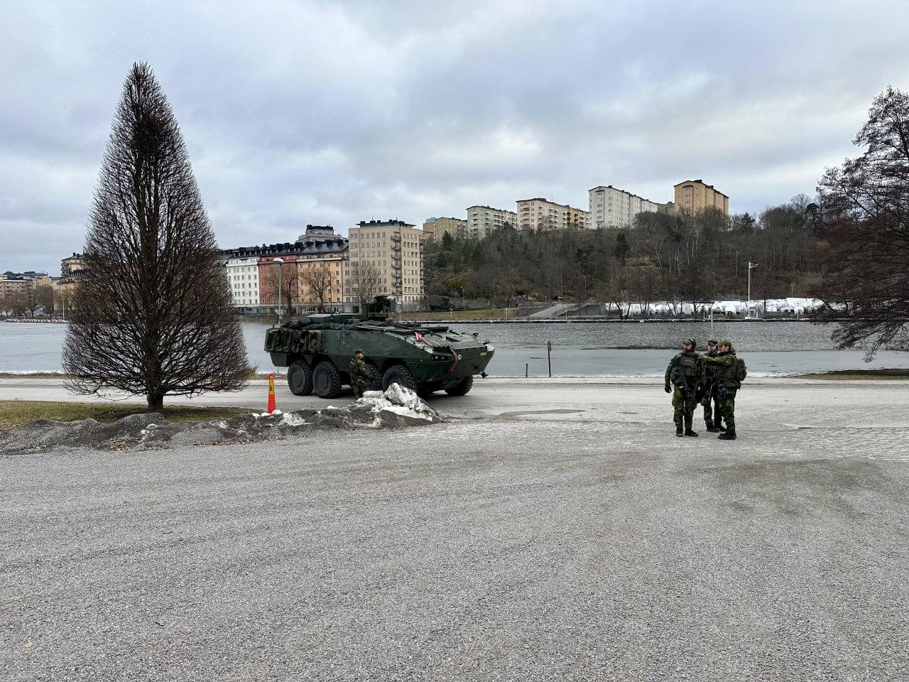 NATO'ya uyum sürecini tamamlayan İsveç Letonya'ya asker gönderecek