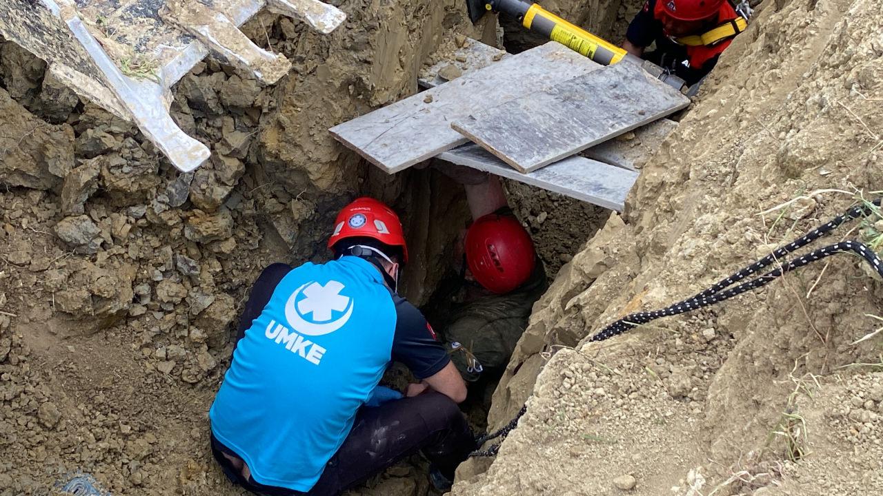 Çanakkale’de toprak kayması: Göçük altında kalanlar var