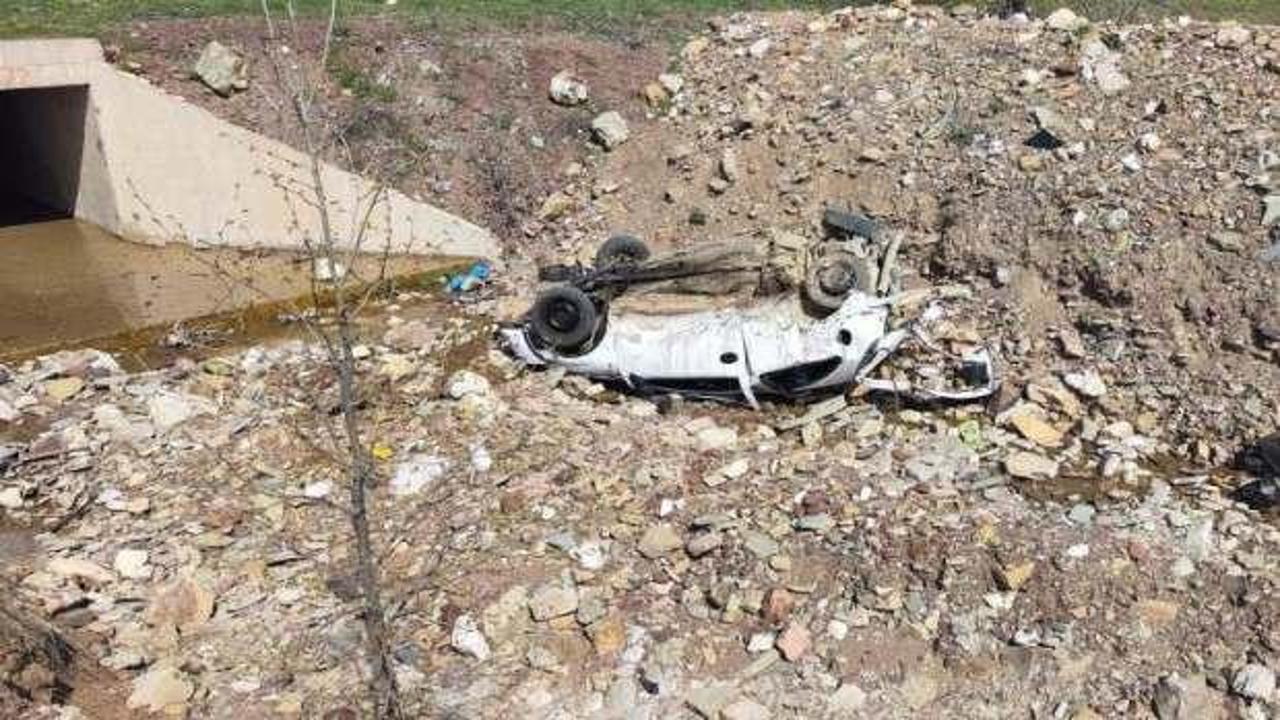 Alanya’da kontrolden çıkan otomobil dereye uçtu; 1 ölü