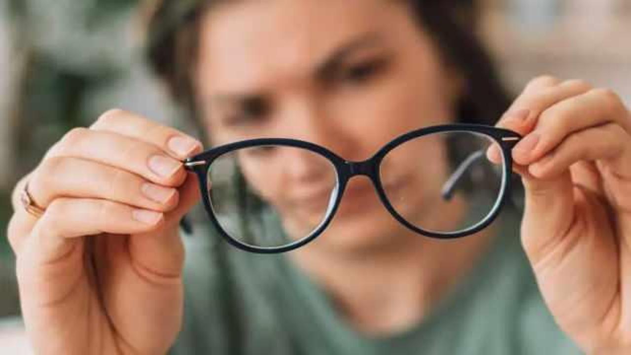 Astigmat genetik mi? Astigmat nasıl görür, tedavisi var mı?