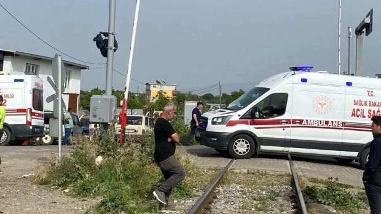 Aydın’da tren kapalı bariyeri aşan motosiklete çarptı