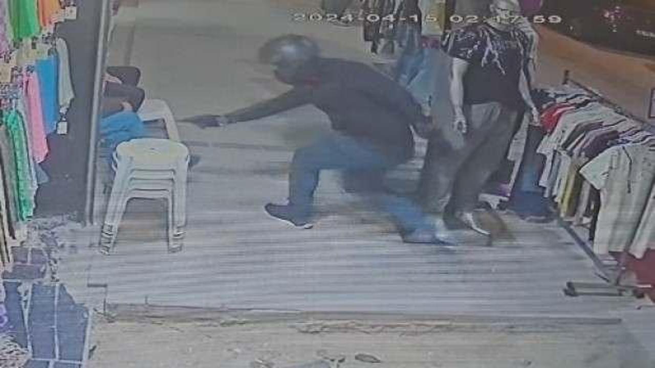 Bağcılar’da çay içen kişiye silahlı saldırı! Kasklı saldırgan dehşeti yaşattı