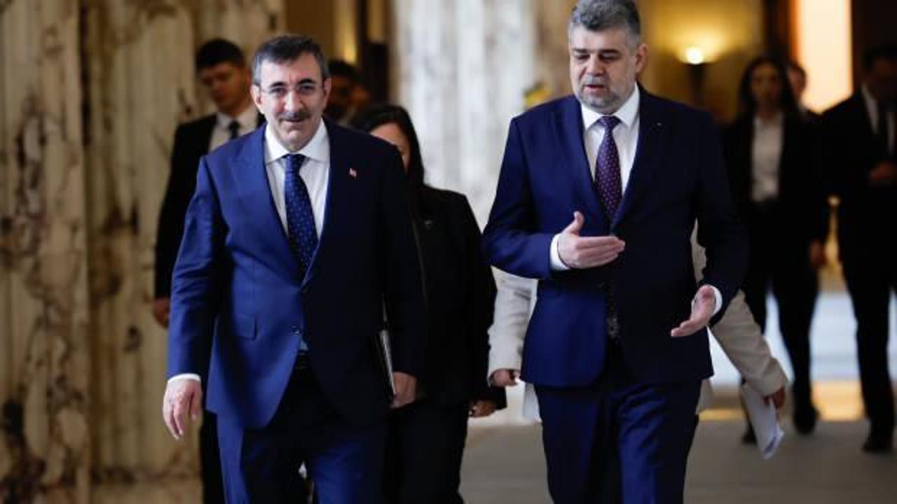 Cumhurbaşkanı Yardımcısı Cevdet Yılmaz Romanya Başbakanı Ciolacu ile görüştü