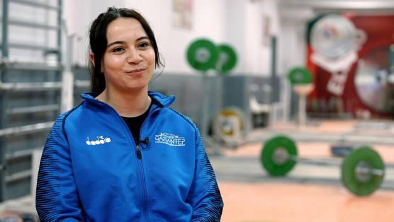 Deprem 3 gün enkaz altında kalan Büşra’yı yıldıramadı! Büyük başarı