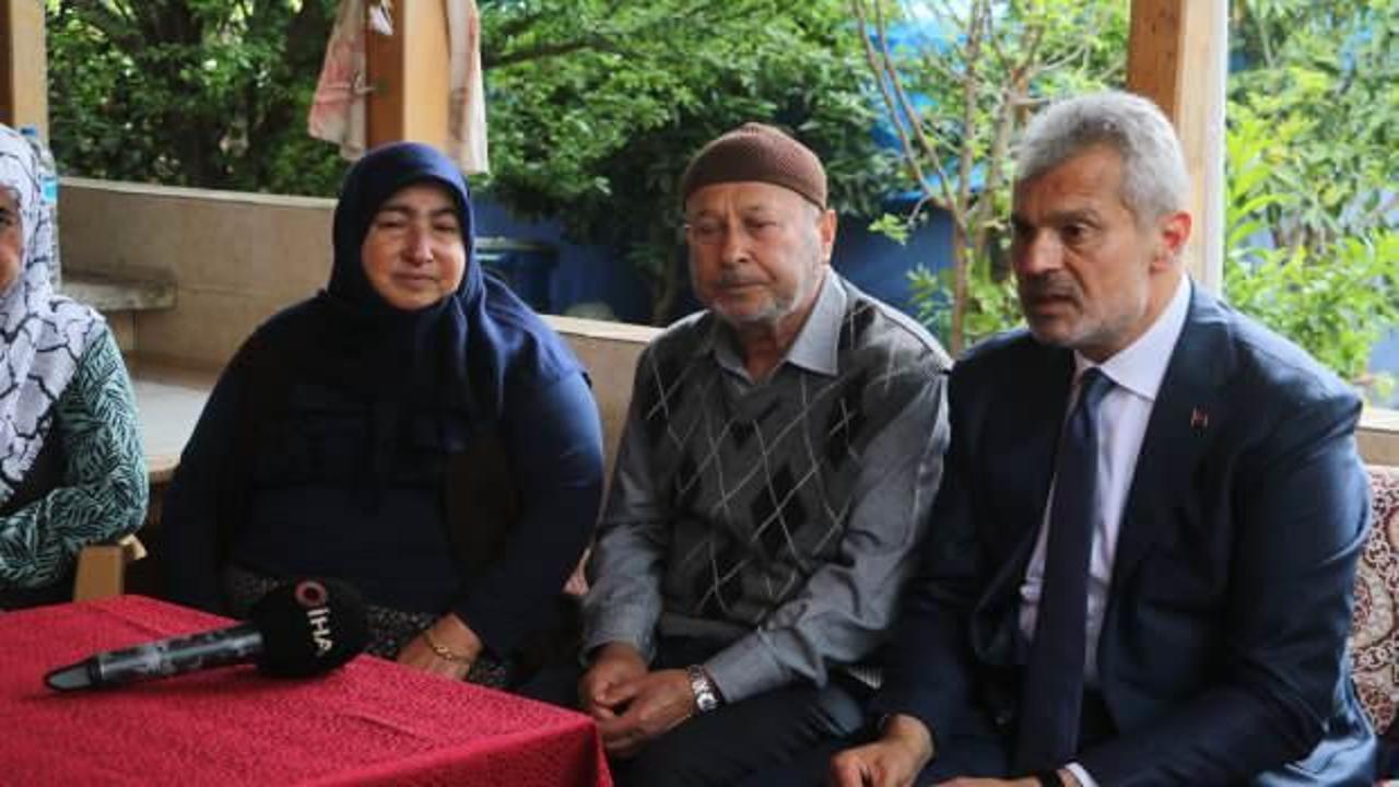 ‘Depremde 5 evladım gitti’ diyen gözü yaşlı anneye belediye başkanından bayram ziyareti