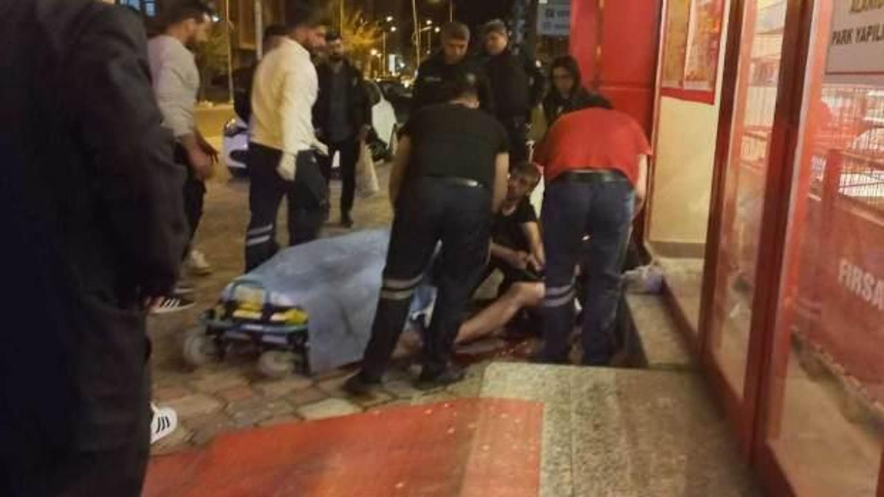 Eşini almaya giden adam sokakta 3 saldırgan tarafından bıçaklandı