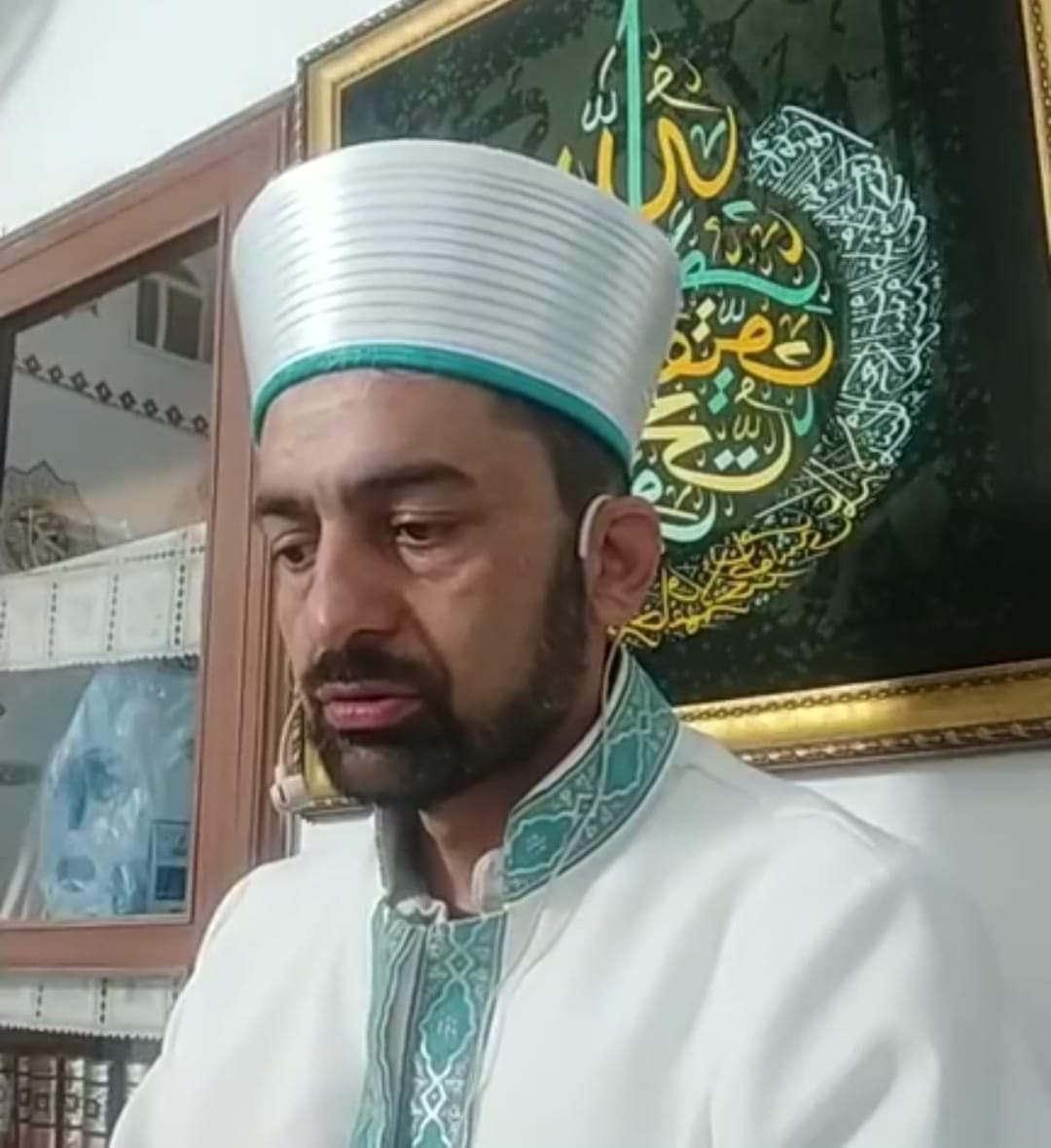 Namaz kıldırmaya giderken suikasta uğramıştı! Öldürülen imam toprağa verildi