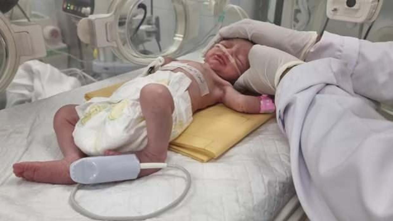 Gazze’de ölen annesinin karnından kurtarılan bebek hayatını kaybetti