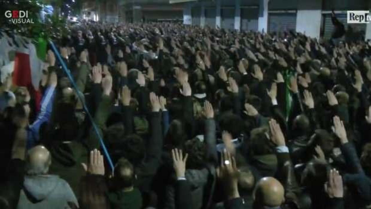 İtalya’da Ramelli için yüzlerce kişiden Nazi selamı