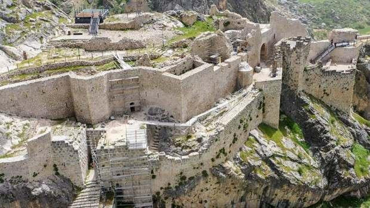 Kahta Kalesi’nin restorasyonunda sona yaklaşıldı