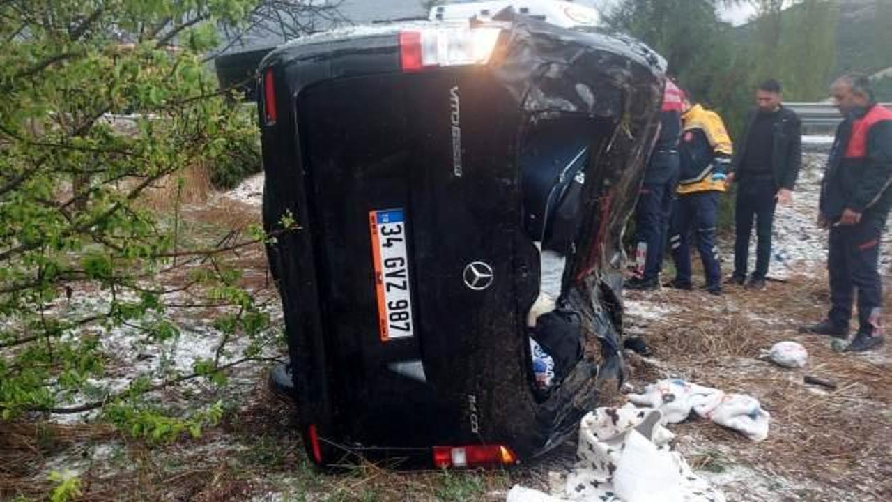 Minibüs bahçeye uçtu: 1 ölü, 8 yaralı