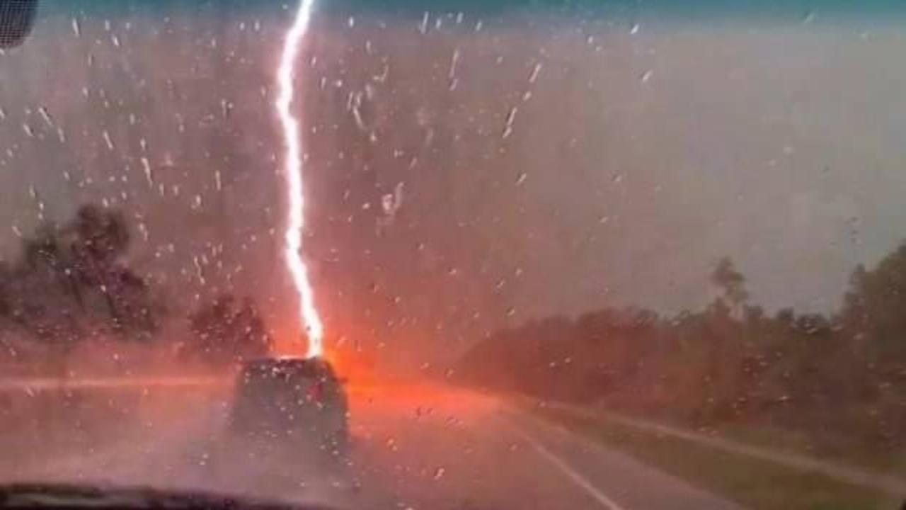 Pakistan’da yıldırım düştü: 25 ölü