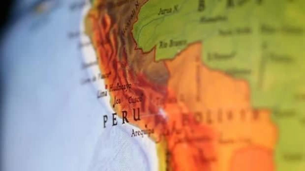 Peru’da feci kaza: Otobüs 200 metre uçuruma yuvarlandı, 23 ölü!