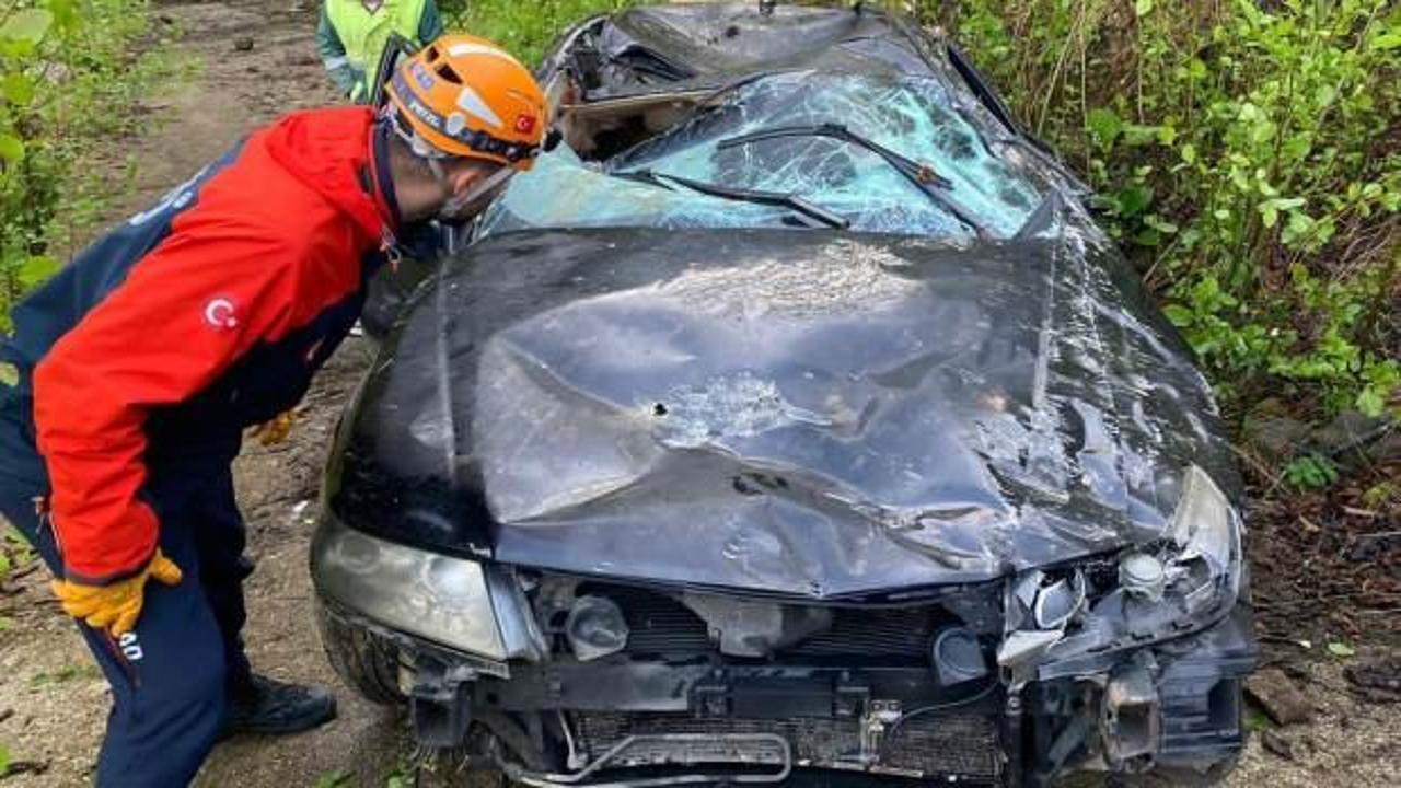Rize’de otomobil, şarampole yuvarlandı: 1 ölü, 1 yaralı