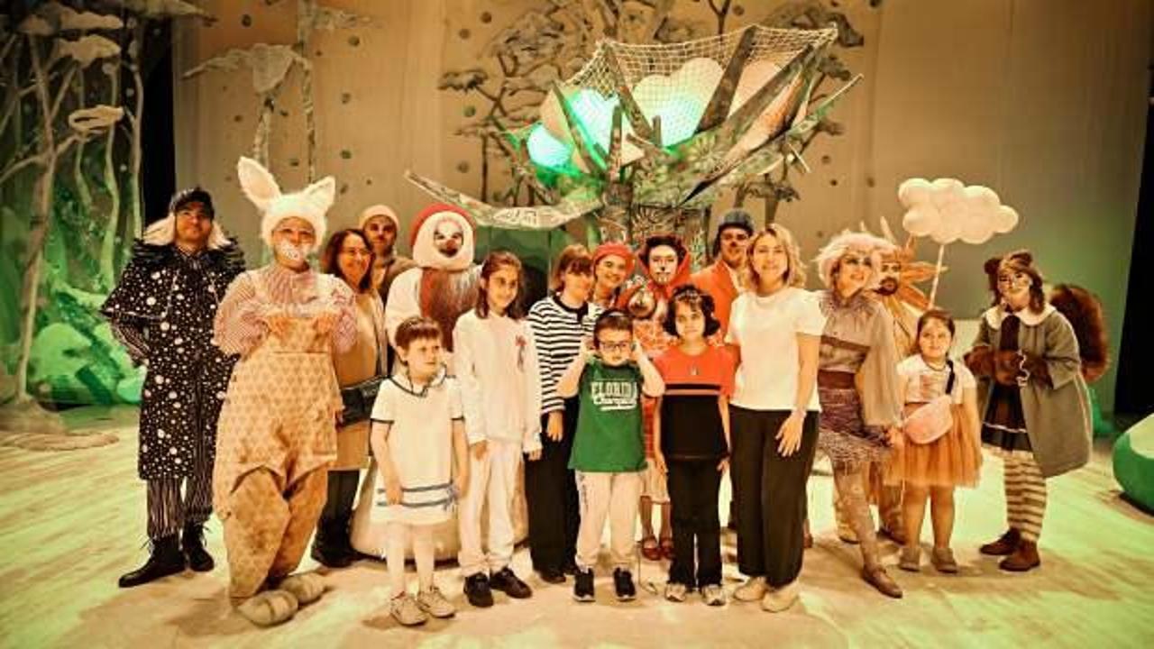 Türk Telekom, görme ve işitme engelli çocukları AKM’de sanatla buluşturdu