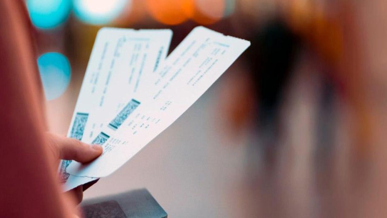 Uçak biletlerinde tavan fiyata yüzde 30 zam!