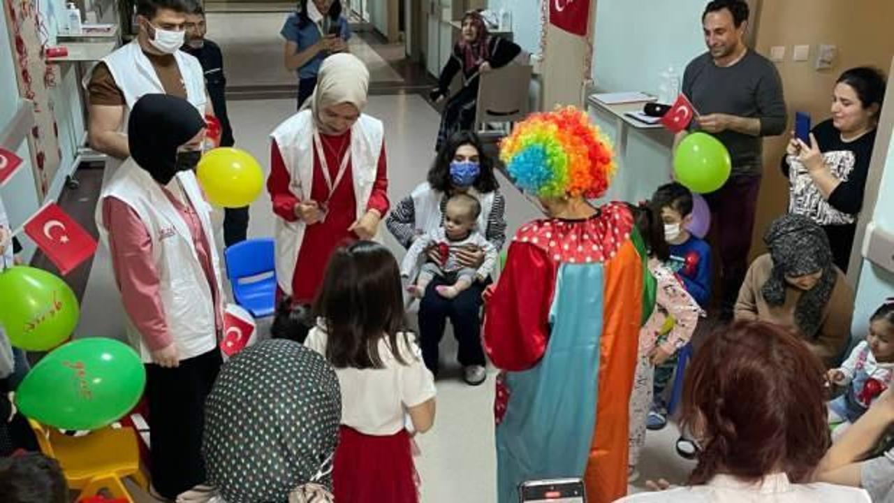 Yeryüzünün farklı coğrafyalarında 23 Nisan