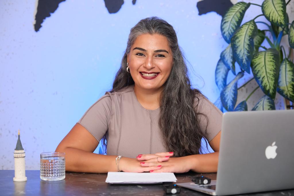 ECE ÇAĞLA KAYA ASTROLOJİ HAKKINDA KESİNLİKLE BİLİNMESİ GEREKENİLEN BİLGİLERİ AÇIKLIYOR