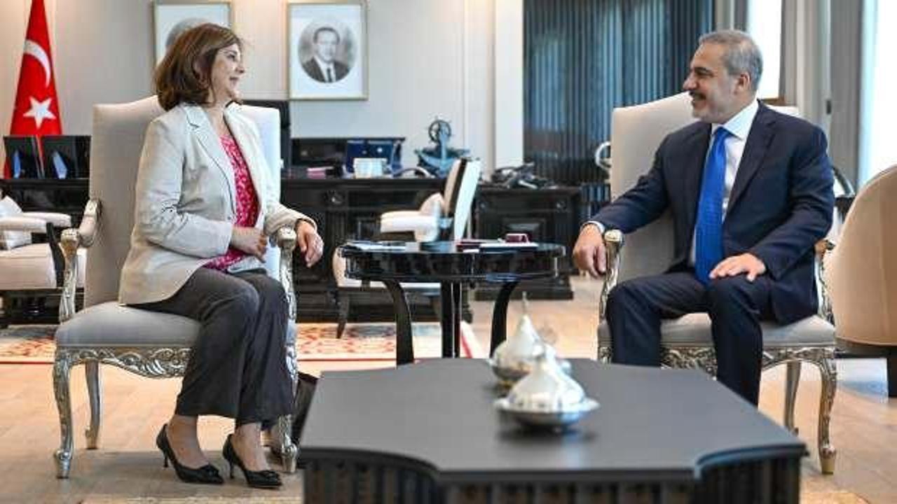 Hakan Fidan, BM Genel Sekreteri’nin Kıbrıs Şahsi Temsilcisi Cuellar ile görüştü