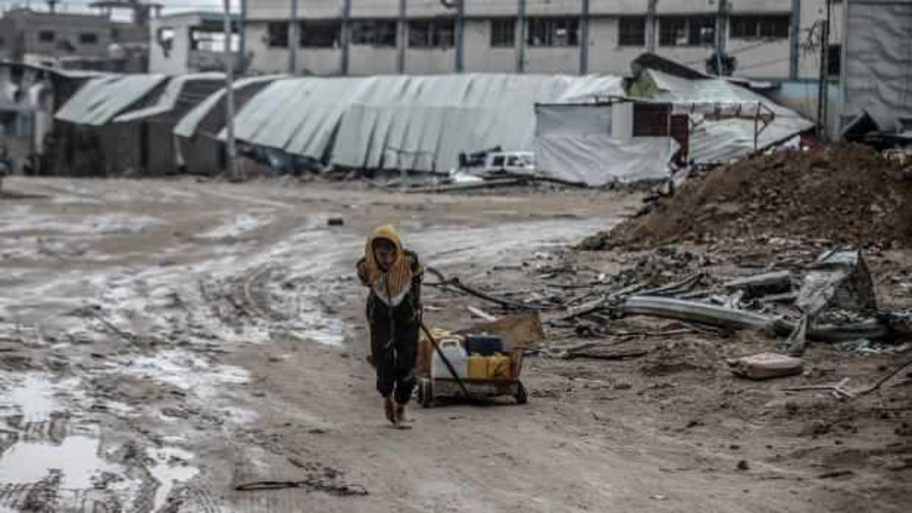 İnsani yardım durma seviyesinde: Gazze’de üç günlük yakıt kaldı