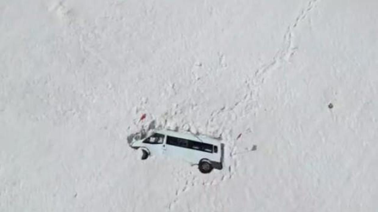 4 ay çığ altında kalan araç ortaya çıktı