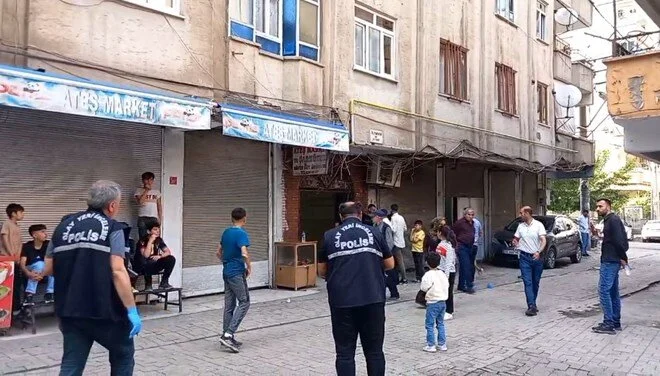 Diyarbakır’da Kardeşini Vurulmuş Halde Buldu: 16 Yaşındaki Kız Çocuğu Gözaltında