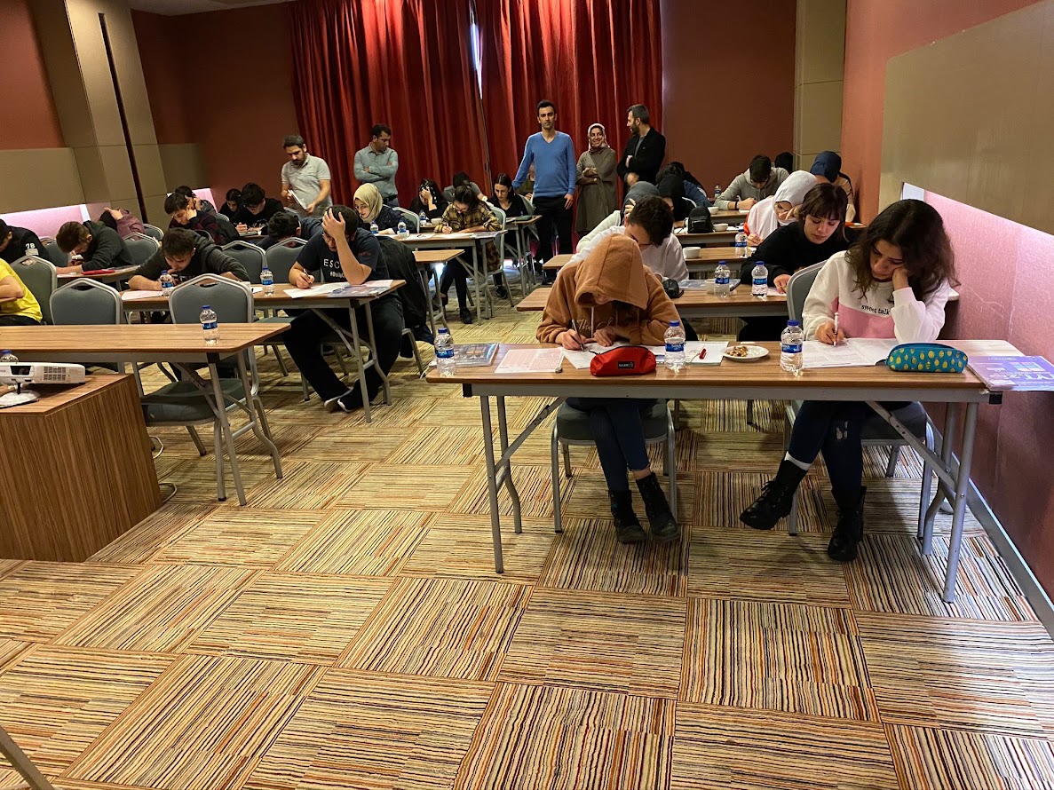 Sinan Tanrıverdi Eğitim Kurumları Kayaşehir’de Bireysel Özel Ders Seçenekleri Sunuyor